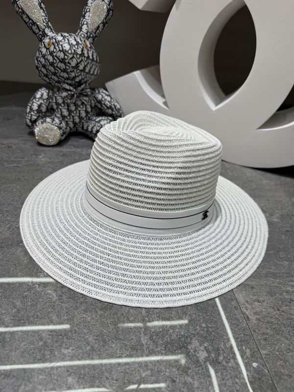 Chanel top hat dx195